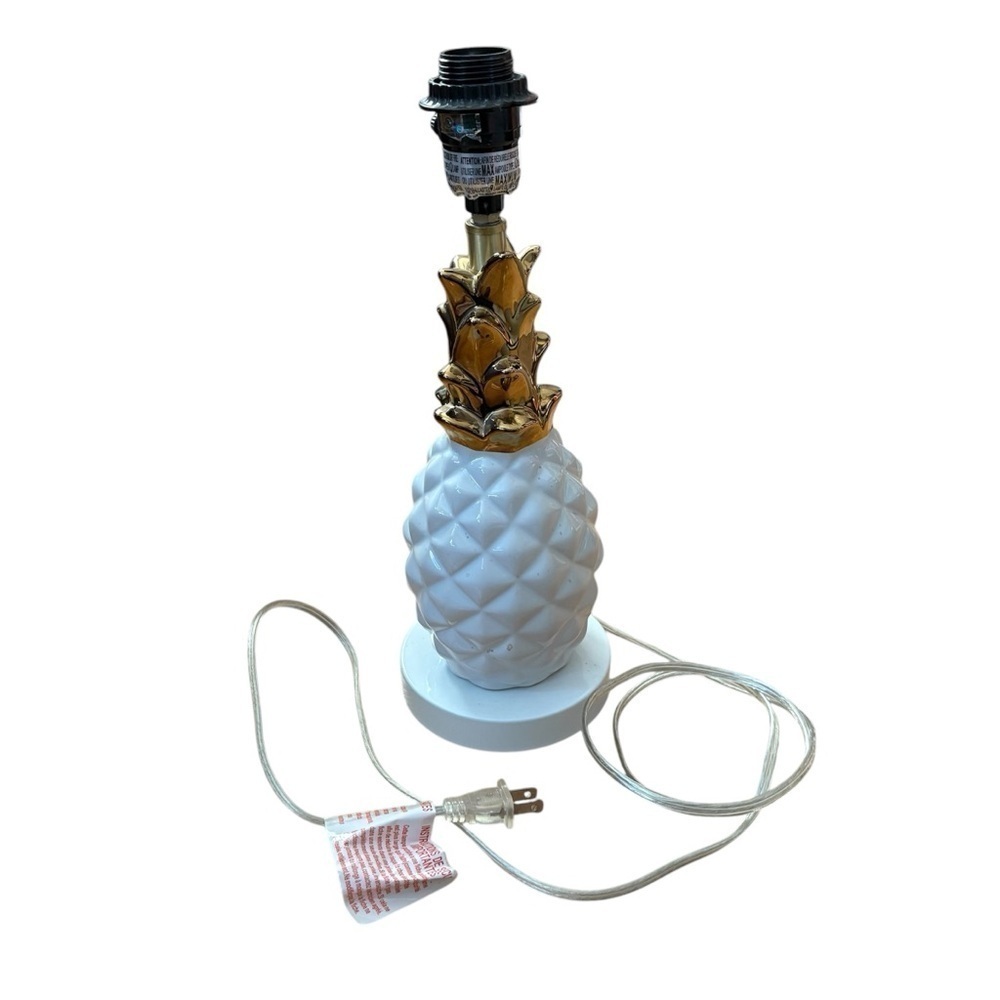 Pineapple Ceramic Table Lamp White Gold Light